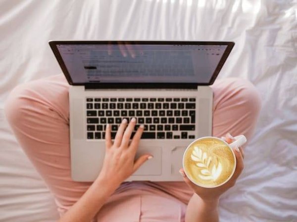Comment participer à des conférences en ligne sur l'éducation ?